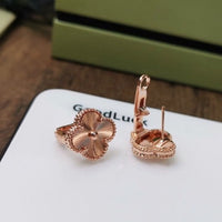 [Luckin Jewelry]CLOVER MEDIUM STUD EARRINGS
